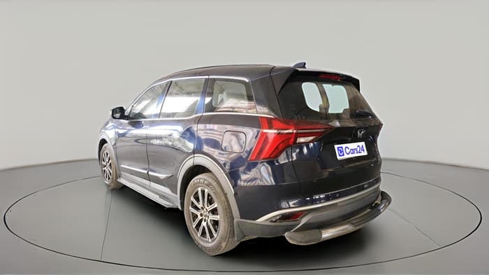 2021 Mahindra XUV700 AX 7 P MT 7 STR, Petrol, Manual, 54,944 km, exterior