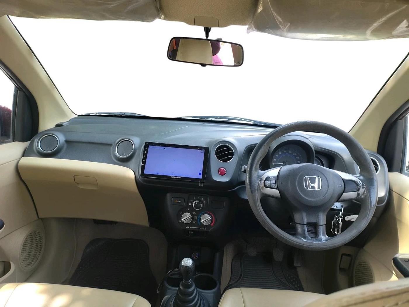 2015 Honda Amaze 1.2L I-VTEC S, Petrol, Manual, 94,791 km, interior