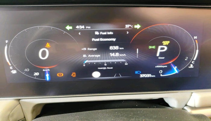 2024 Mahindra XUV700 AX 7 LUXURY D AWD AT 7 STR, Diesel, Automatic, 37,031 km, interior