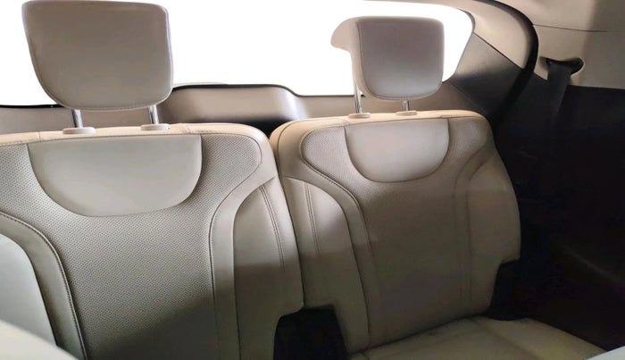 2024 Mahindra XUV700 AX 7 LUXURY D AWD AT 7 STR, Diesel, Automatic, 37,031 km, interior