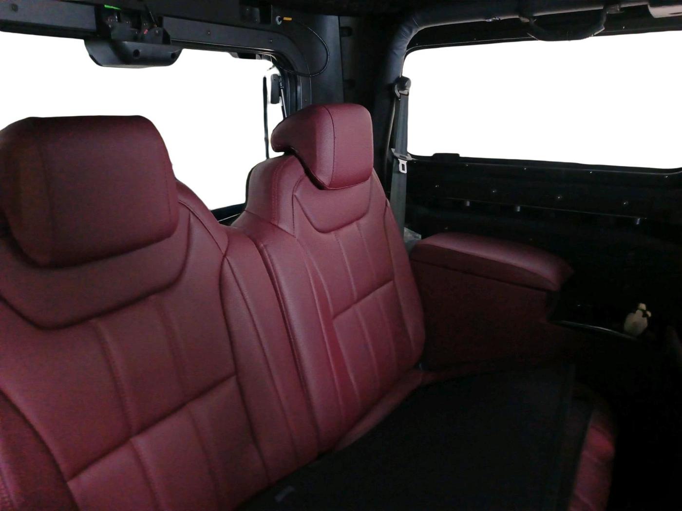 2023 Mahindra Thar LX P 2WD AT HT, Petrol, Automatic, 28,404 km, interior