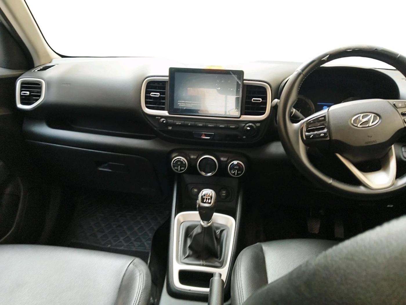 2021 Hyundai VENUE SX 1.0 TURBO IMT, Petrol, Manual, 80,924 km, interior
