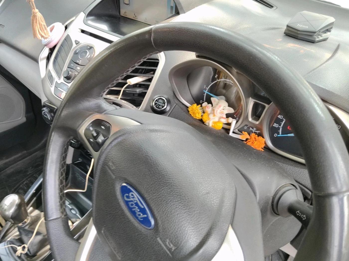 2017 Ford Ecosport TITANIUM 1.5L DIESEL, Diesel, Manual, 1,27,000 km, interior