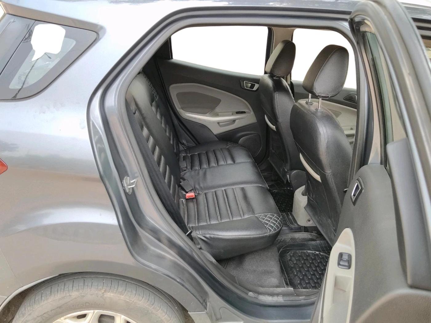 2017 Ford Ecosport TITANIUM 1.5L DIESEL, Diesel, Manual, 1,27,000 km, interior