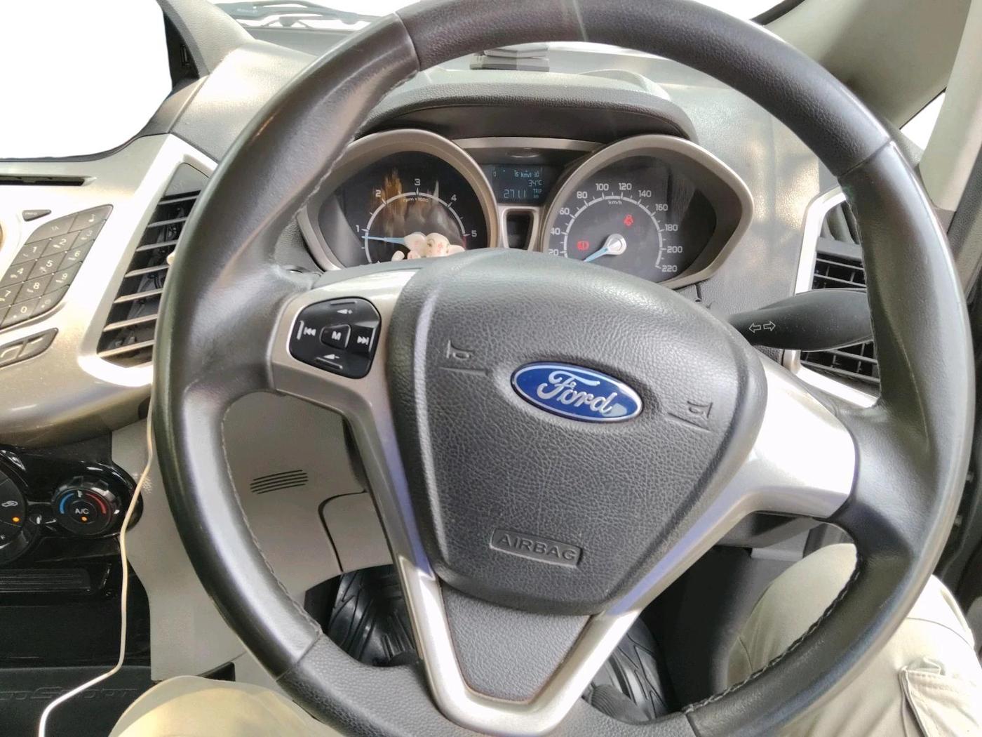 2017 Ford Ecosport TITANIUM 1.5L DIESEL, Diesel, Manual, 1,27,000 km, interior