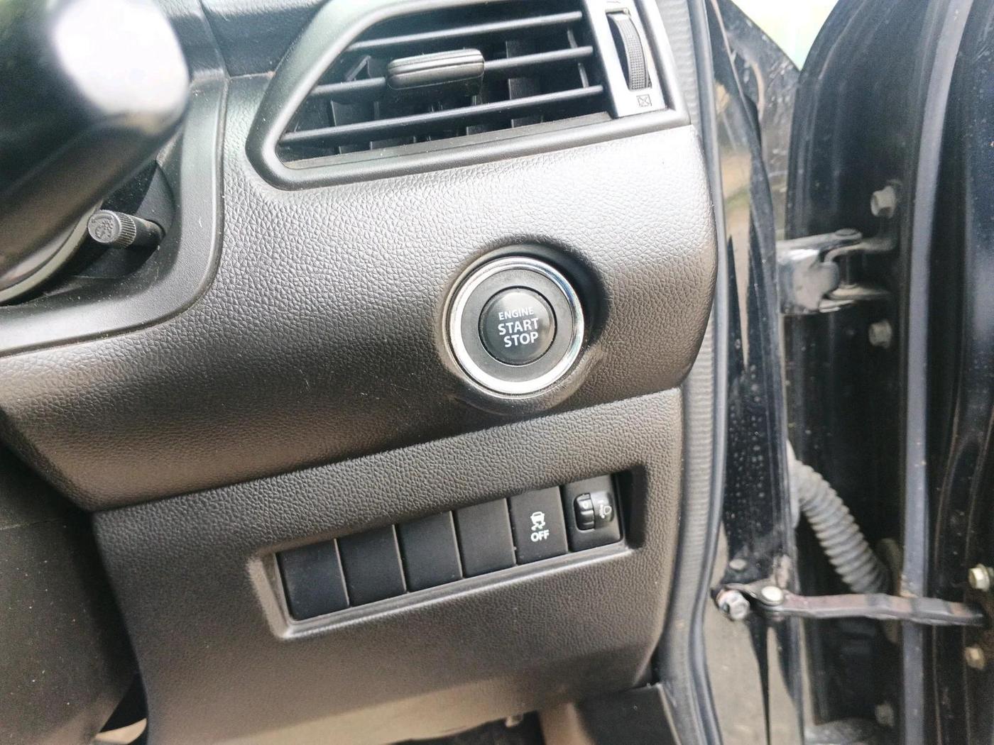 2023 Maruti Swift ZXI, Petrol, Manual, 43,645 km, interior