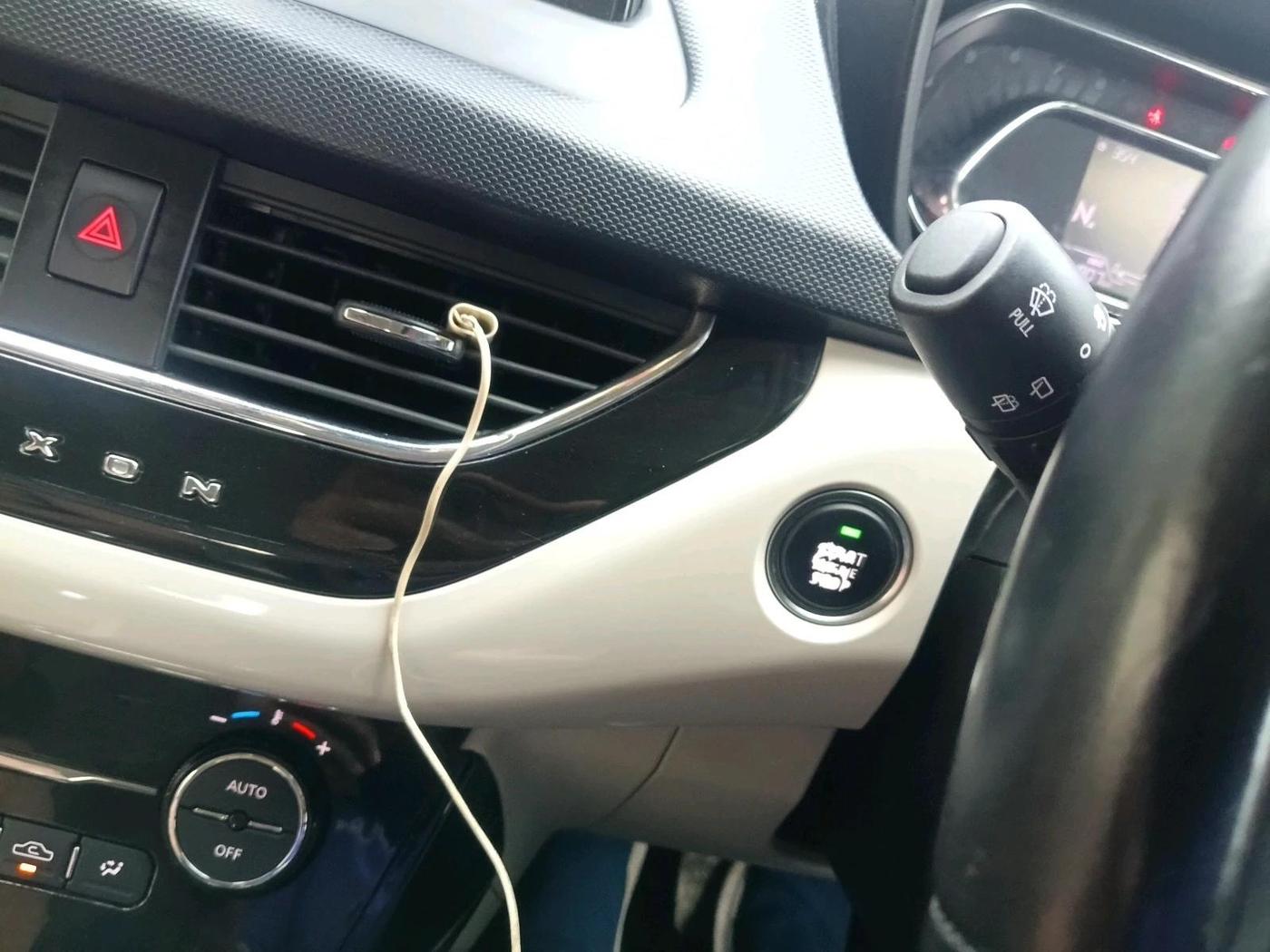 2021 Tata NEXON XZA PLUS (O) PETROL, Petrol, Automatic, 44,911 km, interior