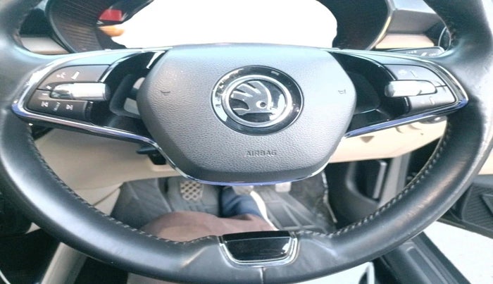 2022 Skoda SLAVIA STYLE 1.0L TSI MT, Petrol, Manual, 63,585 km, interior