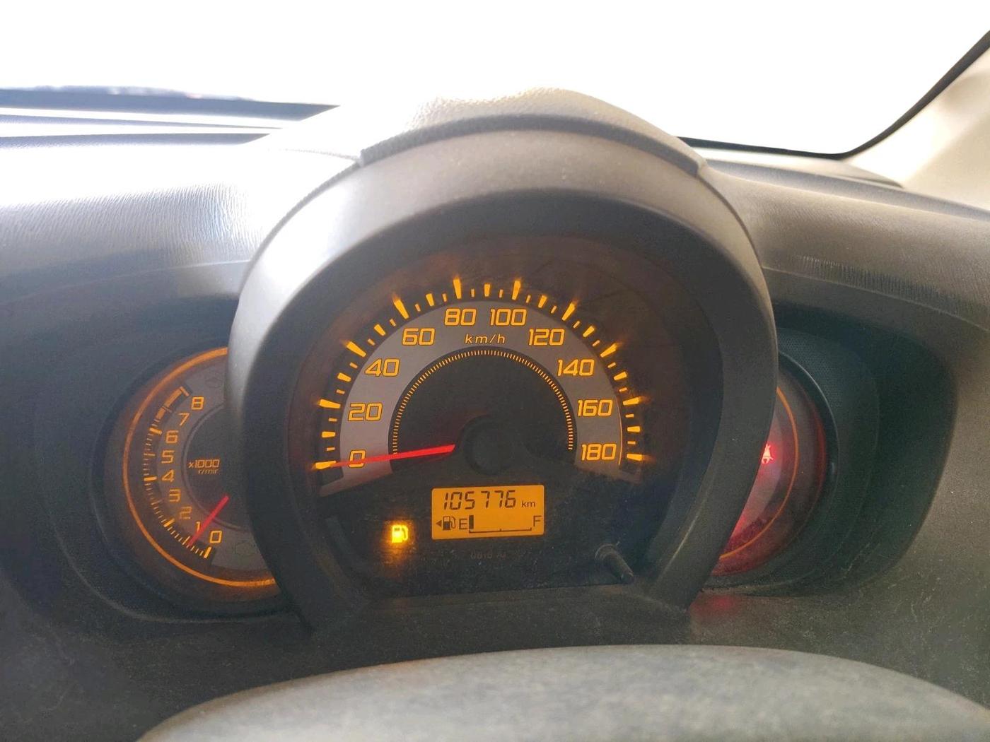 2012 Honda Brio V MT, Petrol, Manual, 1,05,776 km, interior