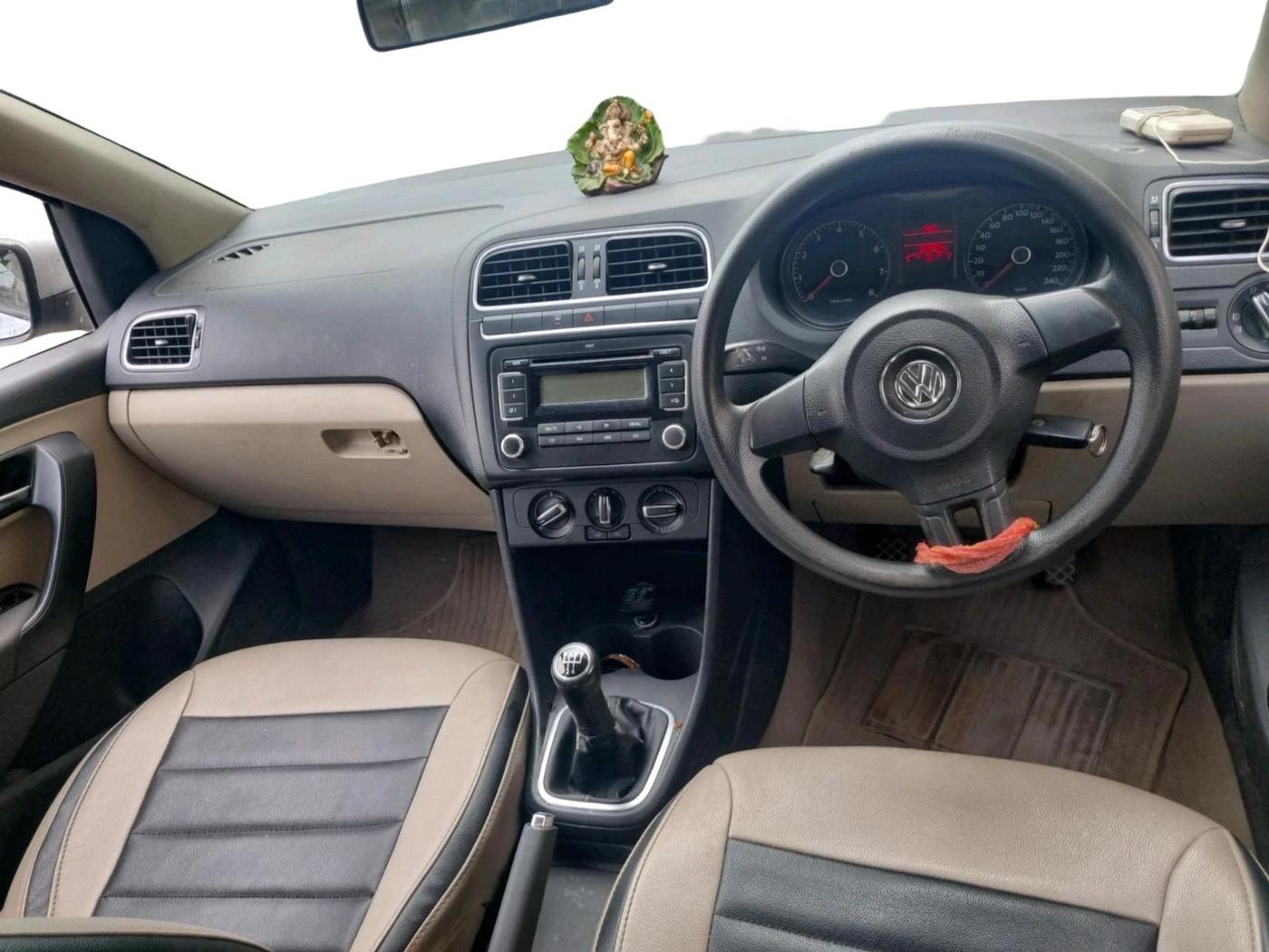 2011 Volkswagen Polo HIGHLINE1.2L, Petrol, Manual, 91,245 km, interior