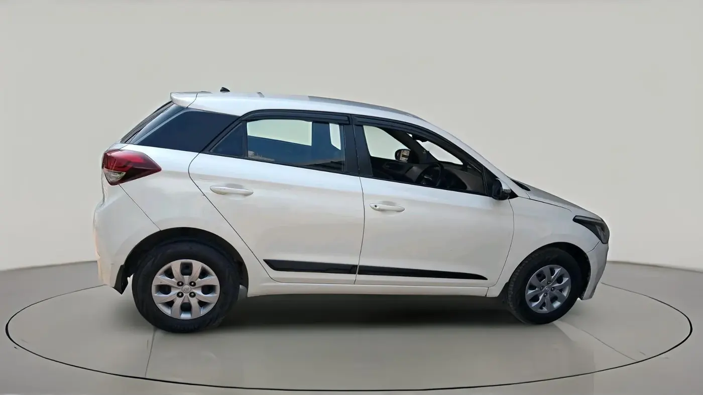 2017 Hyundai Elite i20 SPORTZ 1.4 CRDI, Diesel, Manual, 1,74,320 km, exterior