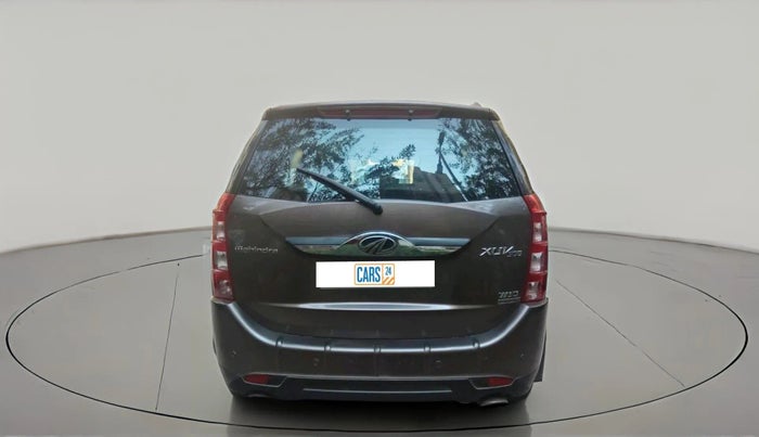 2017 Mahindra XUV500 W10 AT 1.99, Diesel, Automatic, 66,499 km, exterior