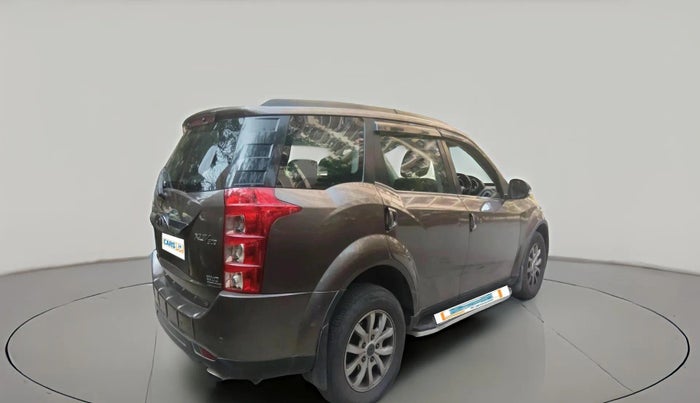 2017 Mahindra XUV500 W10 AT 1.99, Diesel, Automatic, 66,499 km, exterior