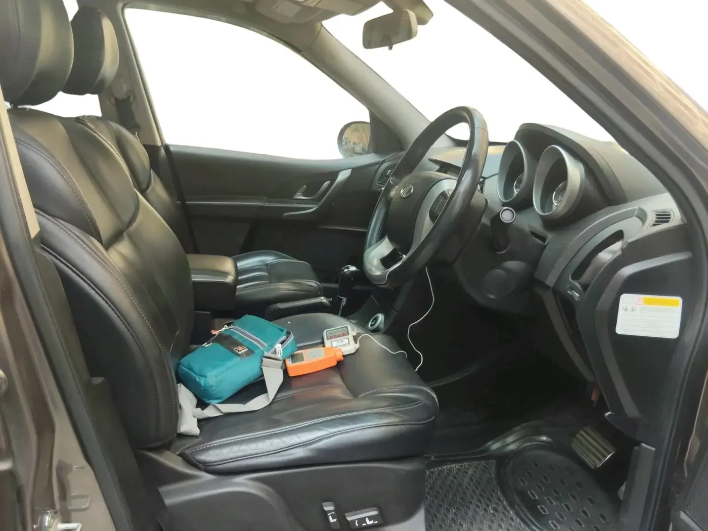 2017 Mahindra XUV500 W10 AT 1.99, Diesel, Automatic, 66,499 km, interior