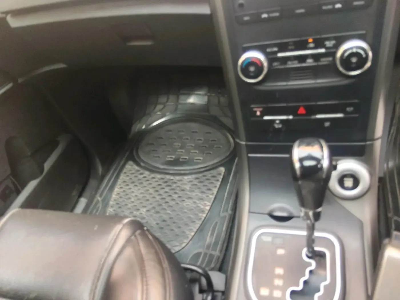 2017 Mahindra XUV500 W10 AT 1.99, Diesel, Automatic, 66,499 km, interior
