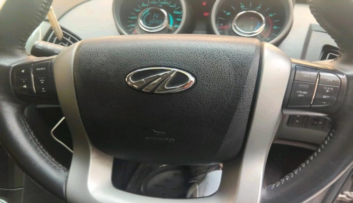 2017 Mahindra XUV500 W10 AT 1.99, Diesel, Automatic, 66,499 km, interior