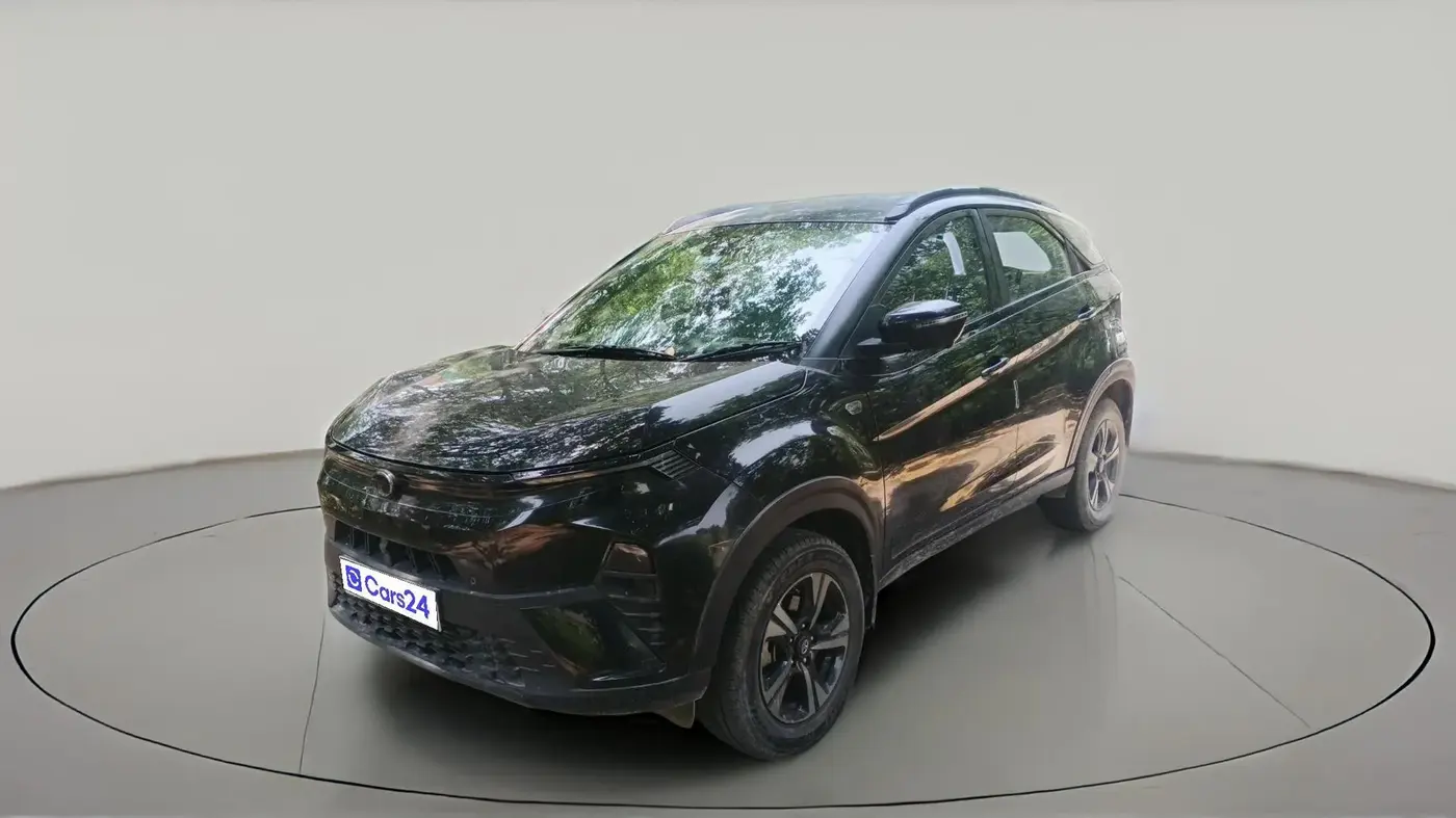 2024 Tata NEXON CREATIVE PLUS 1.2 REVOTRON 6 AMT DT, Petrol, Automatic, 28,632 km, exterior
