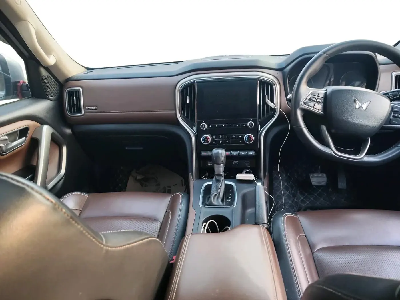 2022 Mahindra SCORPIO-N Z8 L DIESEL AT 2WD 6 STR, Diesel, Automatic, 1,00,177 km, interior
