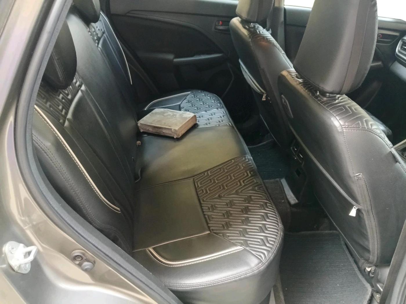 2022 Maruti BREZZA VXI SMART HYBRID, Petrol, Manual, 74,108 km, interior