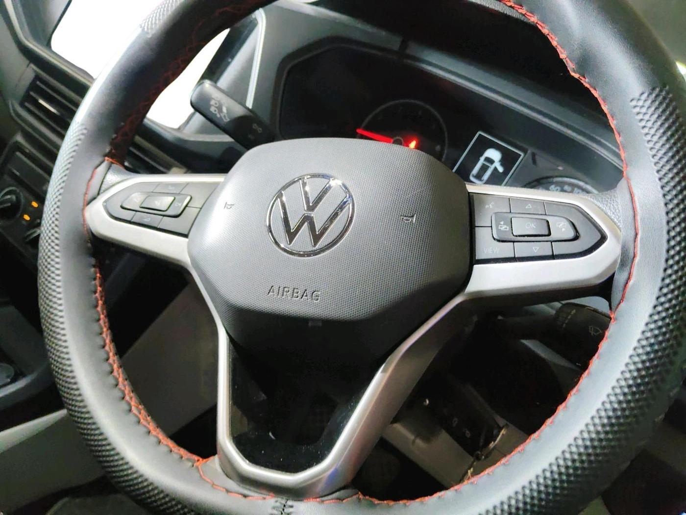 2023 Volkswagen TAIGUN COMFORTLINE 1.0 TSI MT, Petrol, Manual, 29,390 km, interior