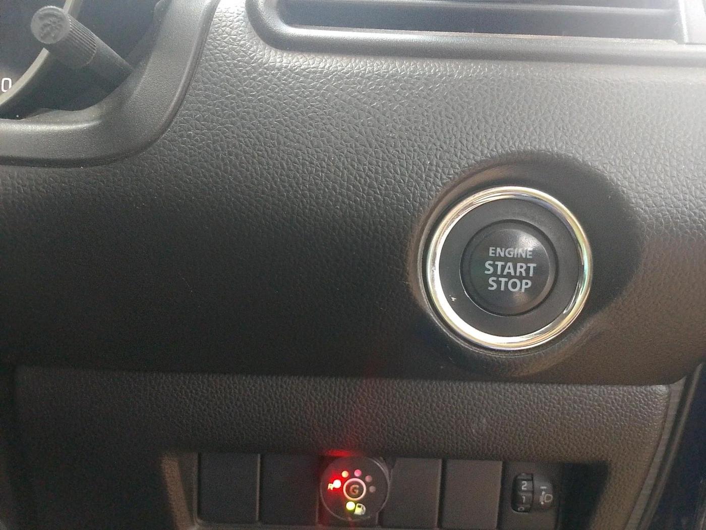 2019 Maruti Swift ZXI, CNG, Manual, 72,706 km, interior