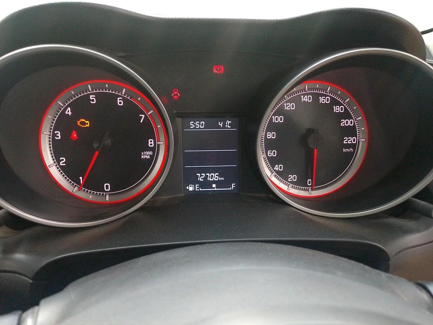 2019 Maruti Swift ZXI, CNG, Manual, 72,706 km, interior