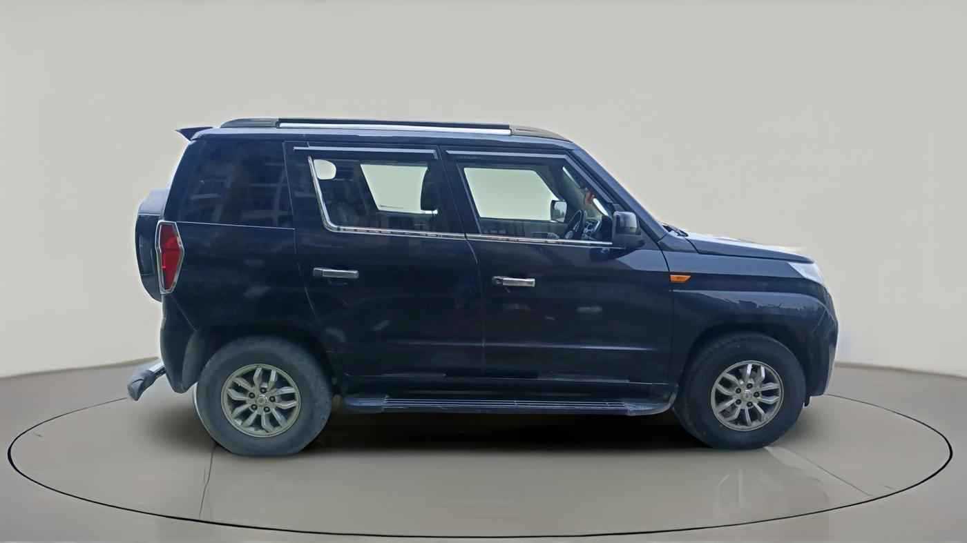 2016 Mahindra TUV300 T8 AMT, Diesel, Automatic, 50,096 km, exterior