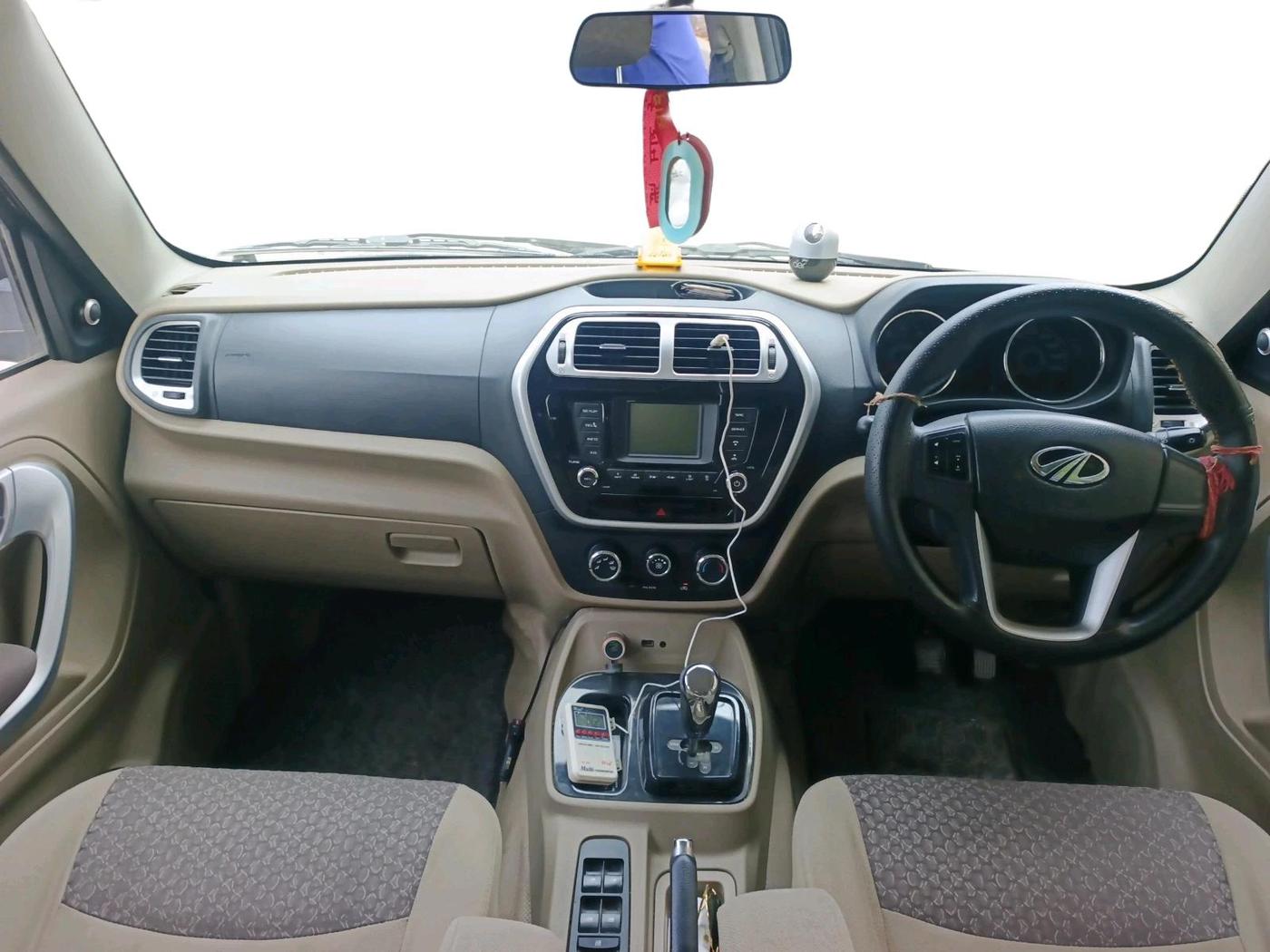 2016 Mahindra TUV300 T8 AMT, Diesel, Automatic, 50,096 km, interior