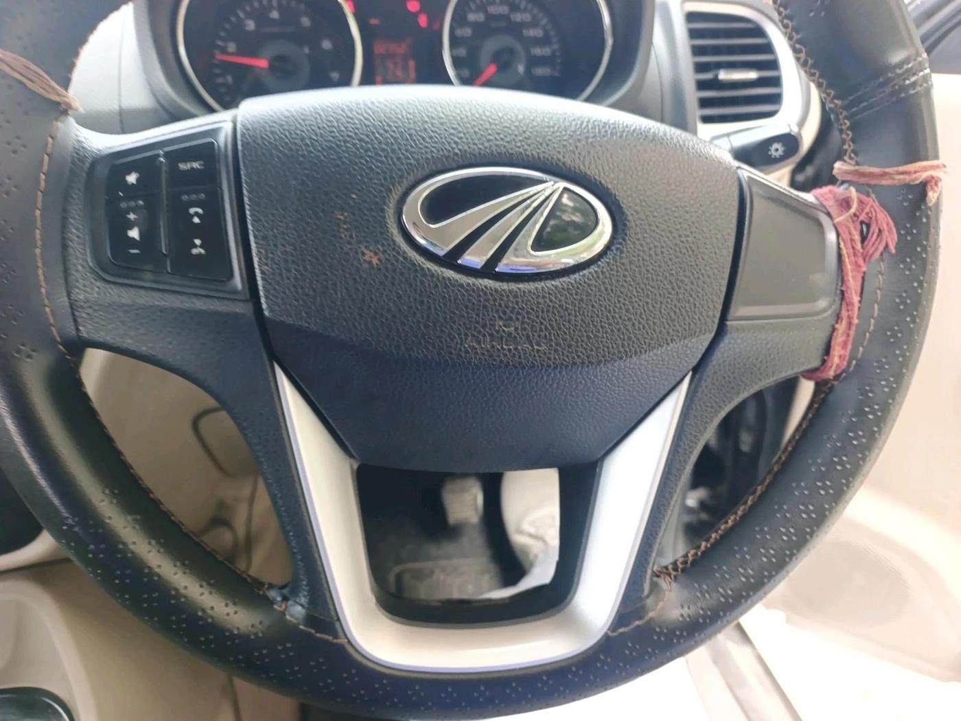 2016 Mahindra TUV300 T8 AMT, Diesel, Automatic, 50,096 km, interior