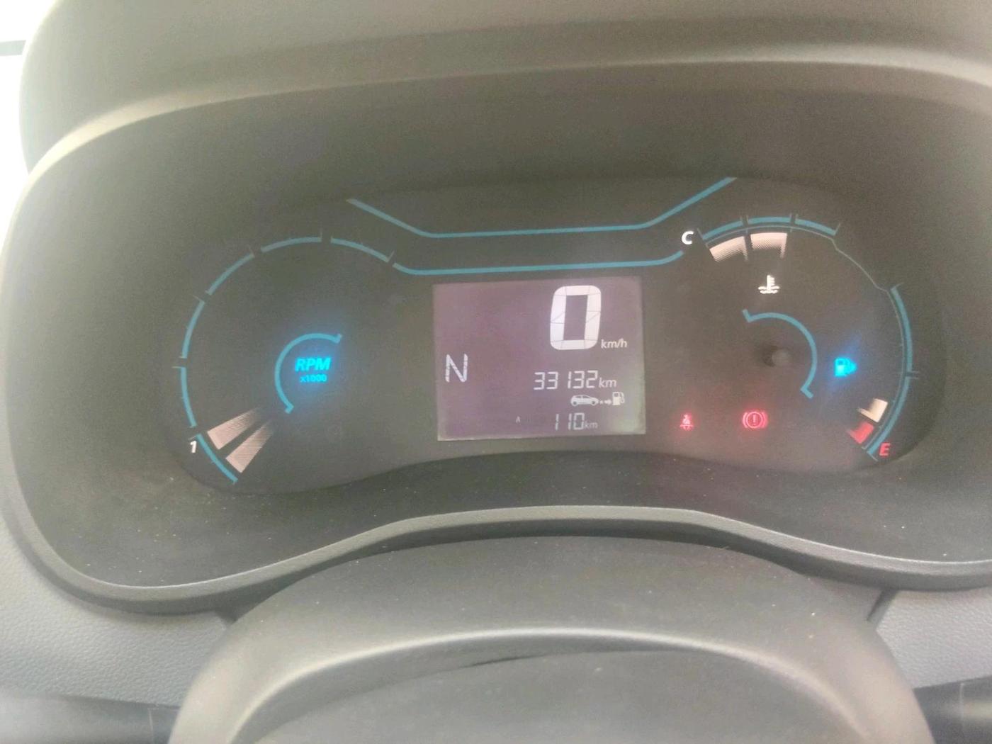 2021 Renault Kwid RXT 1.0 AMT (O), Petrol, Automatic, 33,132 km, interior