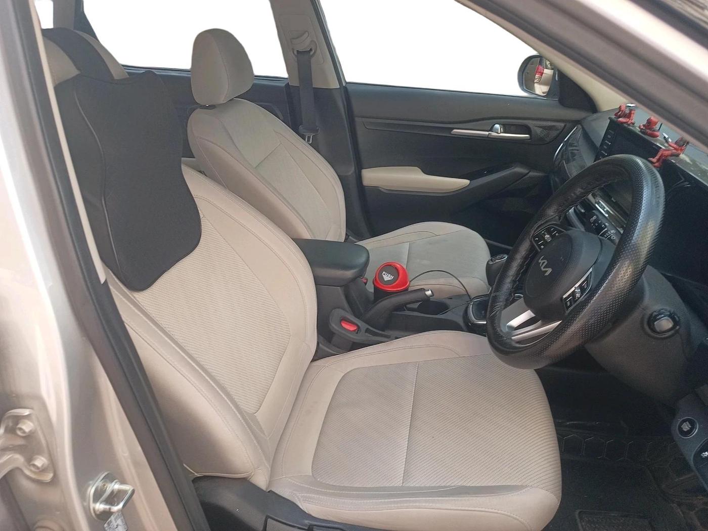 2023 KIA SELTOS HTK PLUS 1.5 IMT, Petrol, Manual, 27,945 km, interior