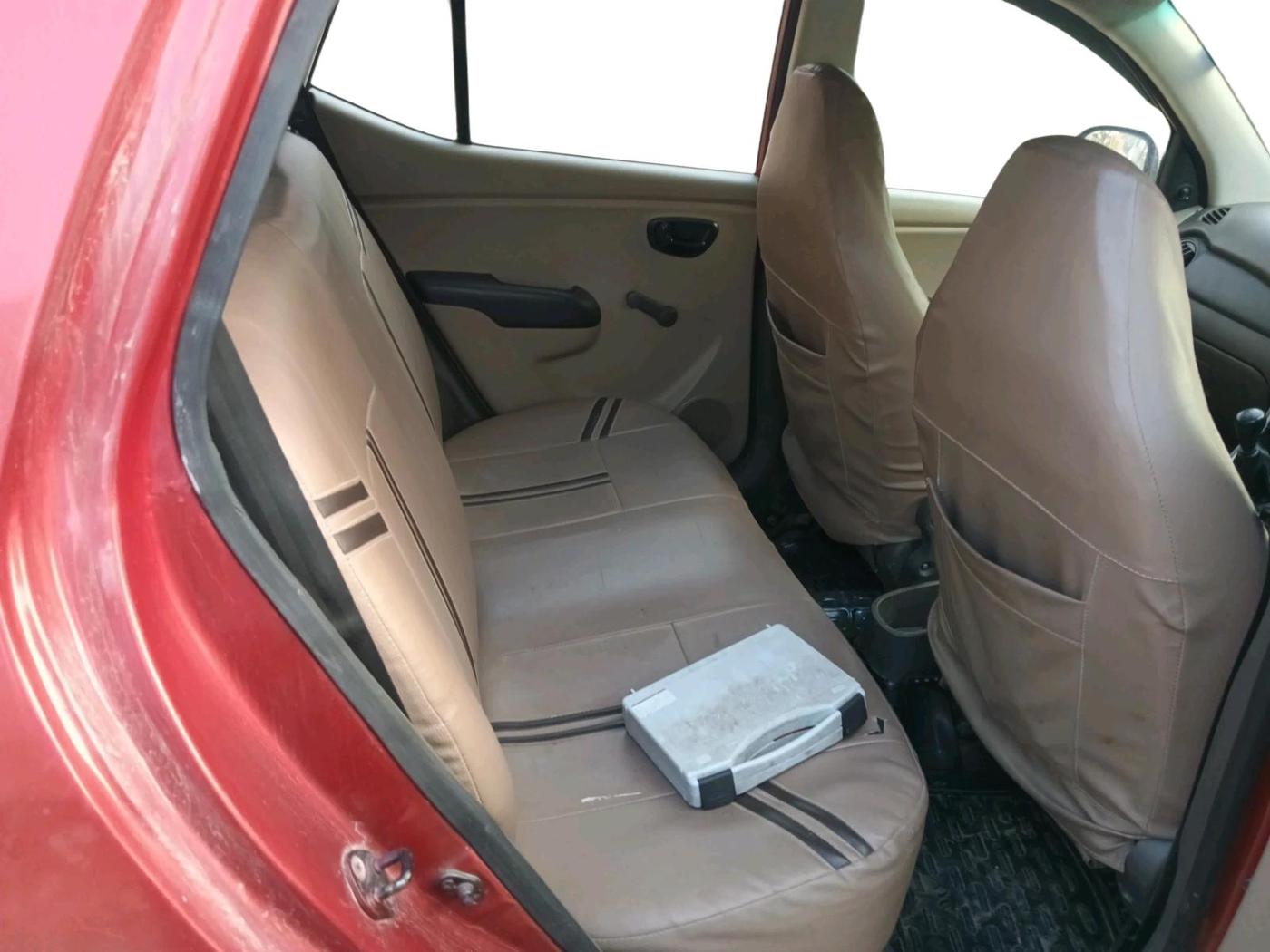 2012 Hyundai i10 ERA 1.1, CNG, Manual, 1,14,424 km, interior