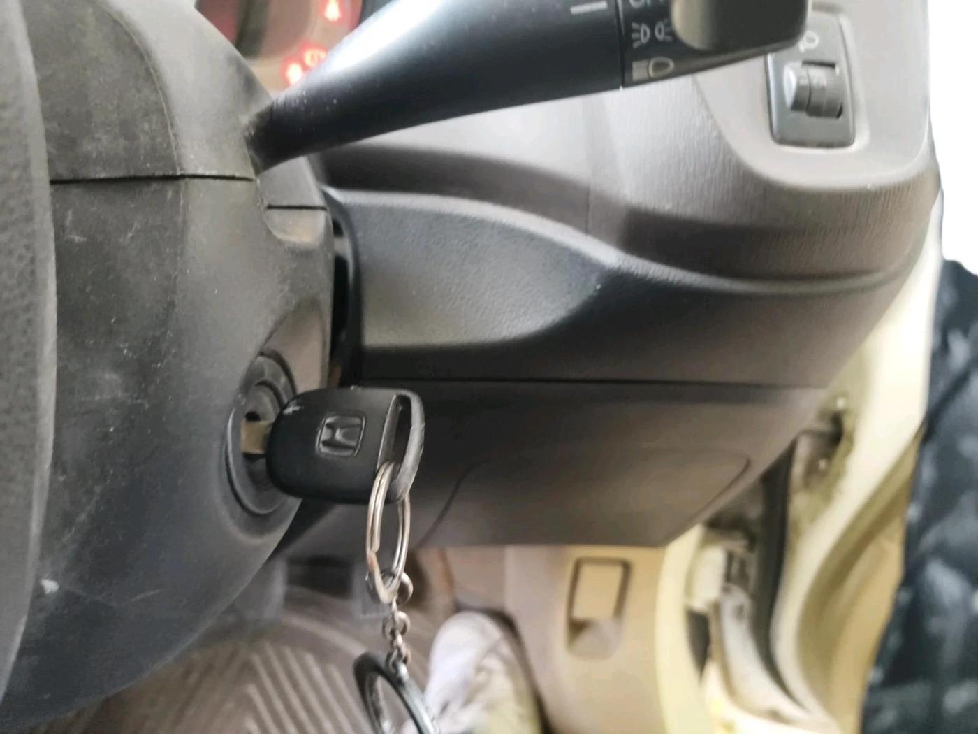 2013 Honda Brio V MT, Petrol, Manual, 30,785 km, interior