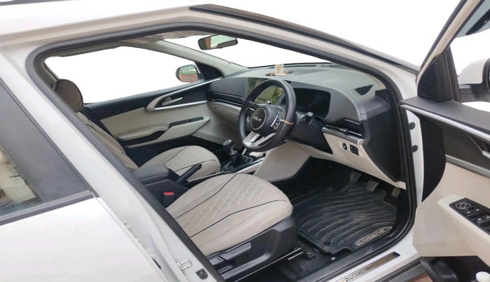 2024 KIA CARENS Prestige (O) 1.5 Petrol 7 STR, Petrol, Manual, 18,049 km, interior