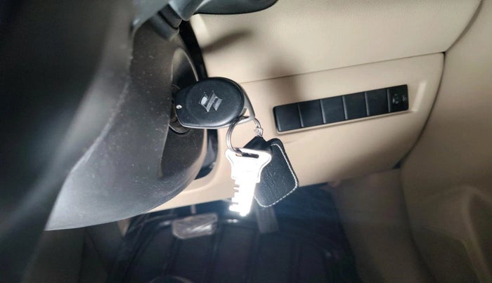 2017 Maruti Dzire VXI AMT, Petrol, Automatic, 1,21,457 km, interior