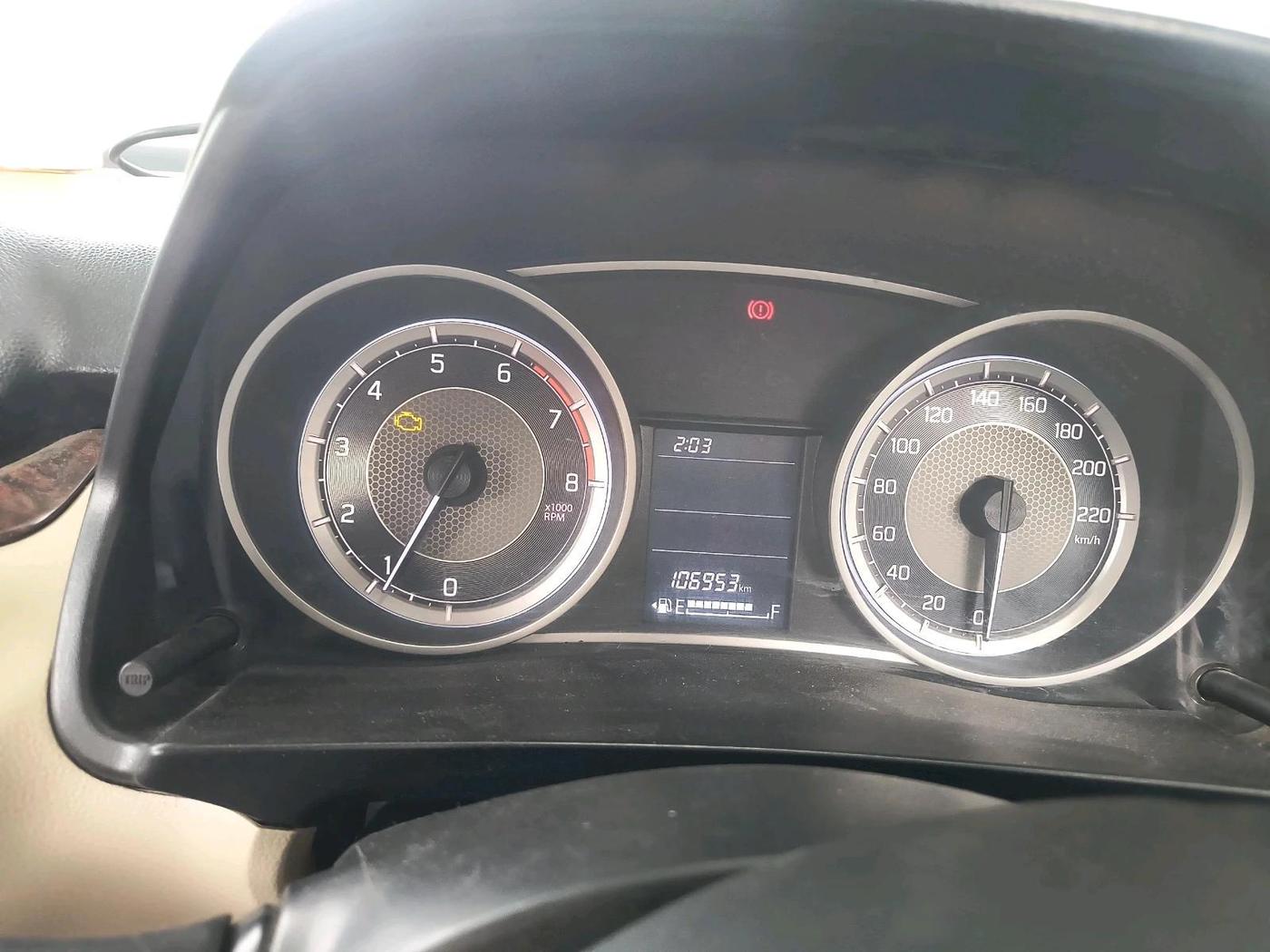 2018 Maruti Dzire VXI, CNG, Manual, 1,06,953 km, interior