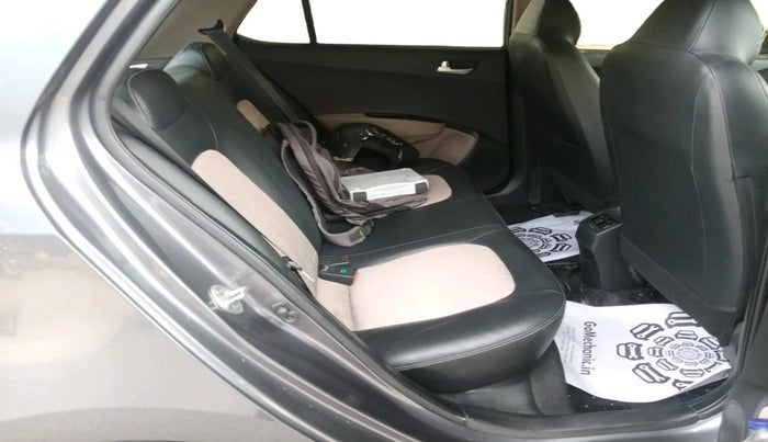 2018 Hyundai Grand i10 SPORTZ AT 1.2 KAPPA VTVT, Petrol, Automatic, 25,819 km, interior