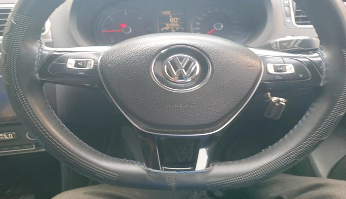 2017 Volkswagen Polo HIGHLINE PLUS 1.5 16 ALLOY, Diesel, Manual, 1,64,100 km, interior