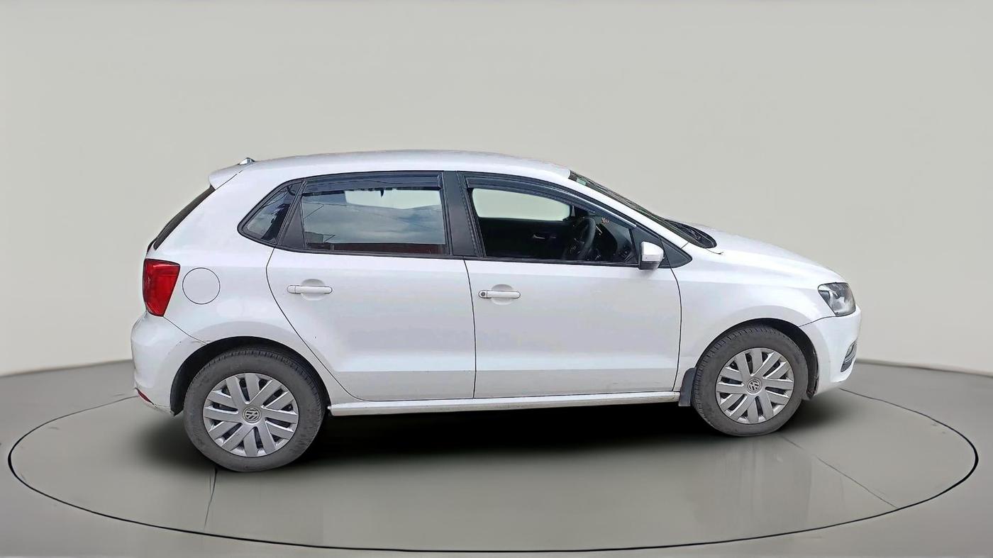 2016 Volkswagen Polo COMFORTLINE 1.2L, Petrol, Manual, 60,658 km, exterior
