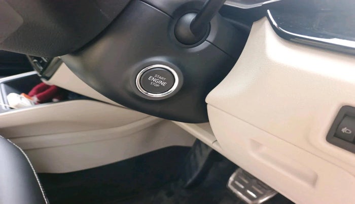 2025 Skoda SLAVIA Sportline 1.0L TSI AT, Petrol, Automatic, 6,387 km, interior