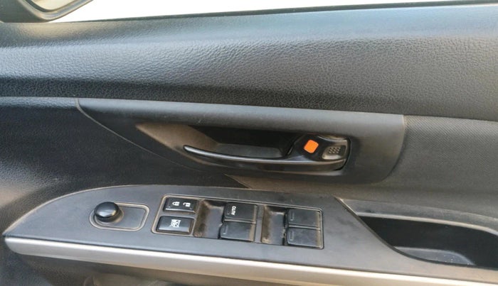 2016 Maruti S Cross SIGMA 1.3, Diesel, Manual, 1,38,764 km, interior