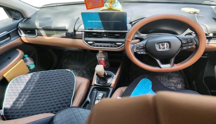 2025 Honda ELEVATE ZX MT, Petrol, Manual, 5,402 km, interior