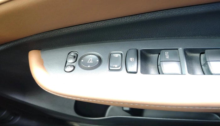 2025 Honda ELEVATE ZX MT, Petrol, Manual, 5,402 km, interior