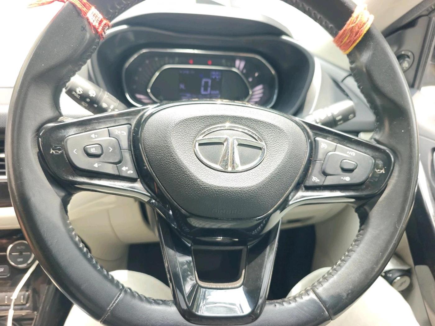 2022 Tata NEXON XZA PLUS (O) PETROL, Petrol, Automatic, 38,846 km, interior