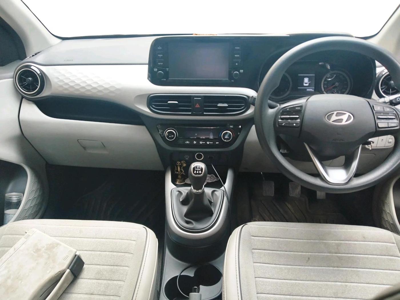 2023 Hyundai GRAND I10 NIOS SPORTZ 1.2 KAPPA VTVT, Petrol, Manual, 23,236 km, interior