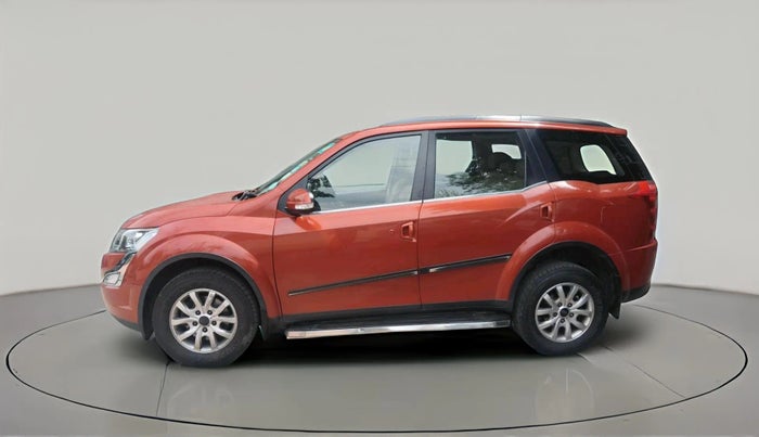 2018 Mahindra XUV500 W10 AT, Diesel, Automatic, 79,036 km, exterior