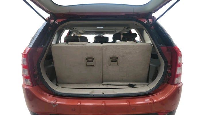 2018 Mahindra XUV500 W10 AT, Diesel, Automatic, 79,036 km, exterior