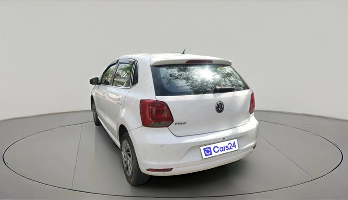 2015 Volkswagen Polo COMFORTLINE 1.2L, Petrol, Manual, 1,40,635 km, exterior
