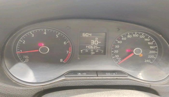 2015 Volkswagen Polo COMFORTLINE 1.2L, Petrol, Manual, 1,40,635 km, interior