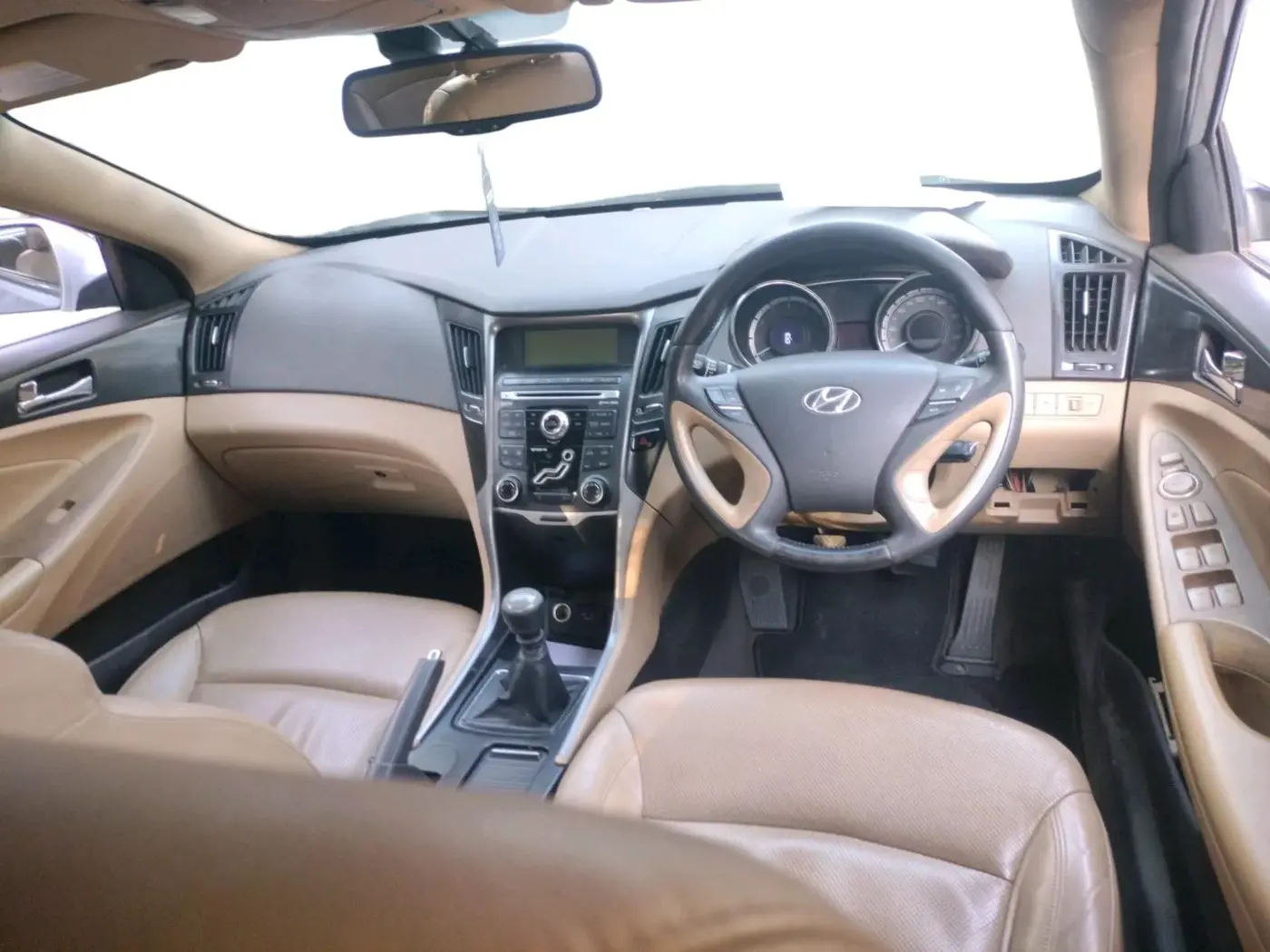 2014 Hyundai Sonata 2.4 GDI MT, Petrol, Manual, 85,649 km, interior